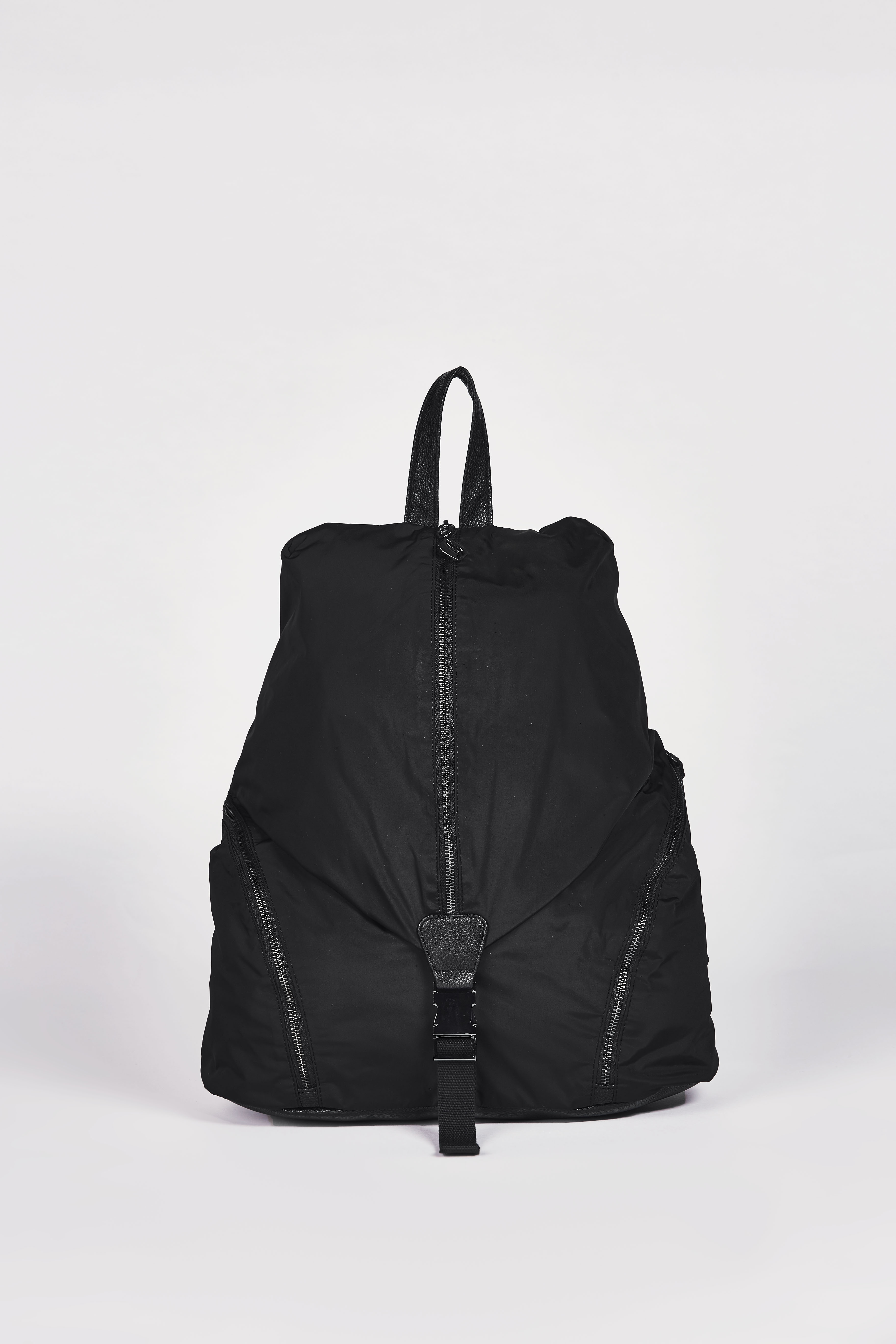 The Row Backpack - Fabletics