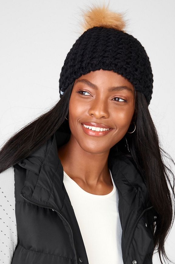 The Chunky Knit Beanie With Pom - Fabletics