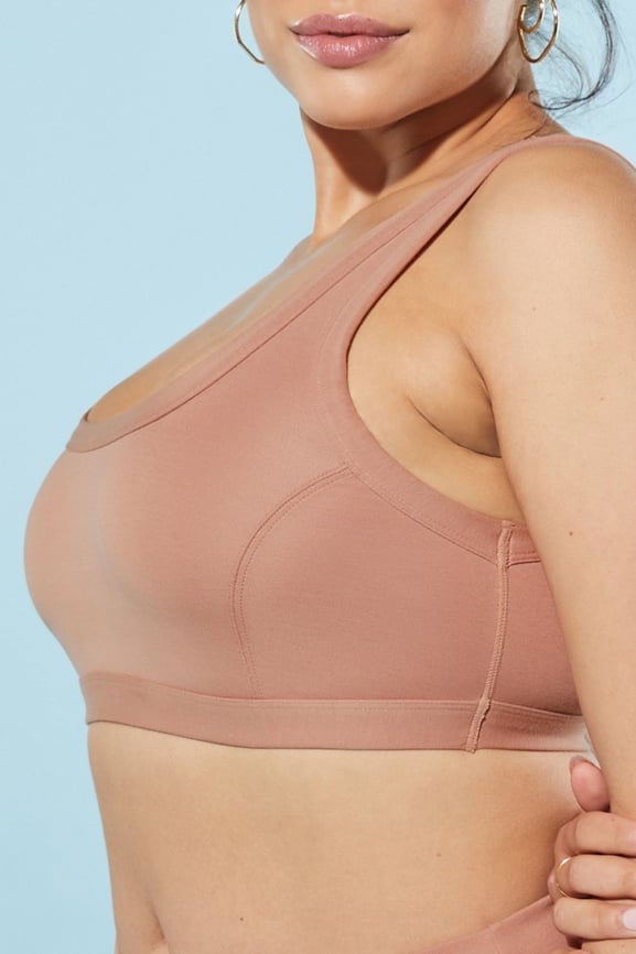 Smoothing Lace Plunge Bralette - Fabletics Canada