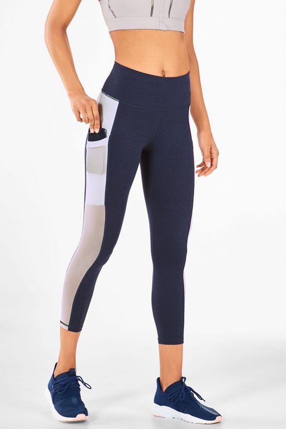 Mila pocket hot sale capri fabletics