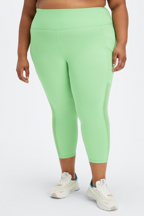 On-The-Go PowerHold® High-Waisted Capri - Fabletics