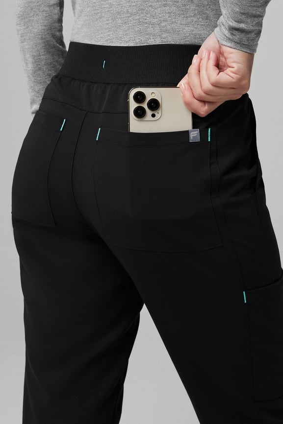 On-Call Scrub Jogger - Fabletics Canada