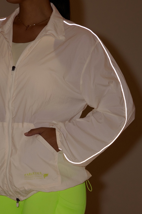 Fabletics Pull Over Windbreaker Sz Medium BNWT 