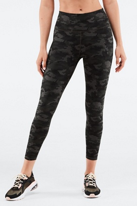 Fabletics Mid-Rise PowerHold Legging in Pink Shine Camo Size LARGE