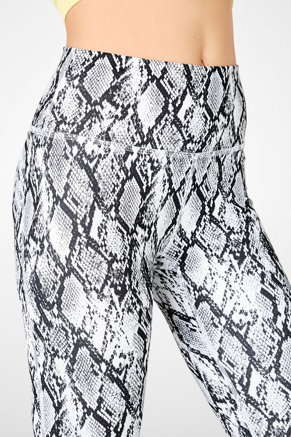 Fabletics Define High Waisted Snake Print 7/8 Leggings Women's