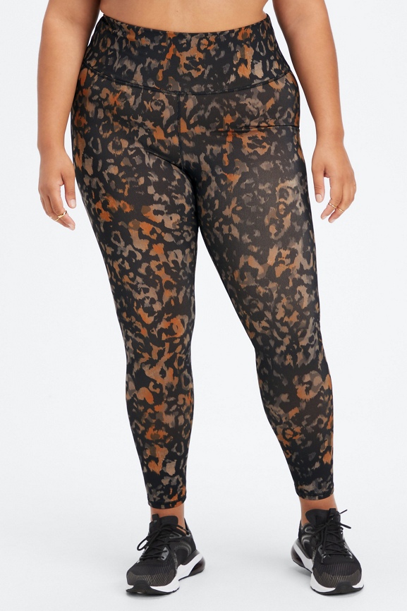 Fabletics Oasis High-Waisted Legging Womens Plume Camo plus Size