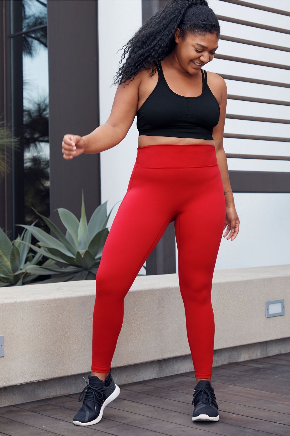 Fabletics Trinity High Waisted Pocket Legging M red (blaze) in 2024