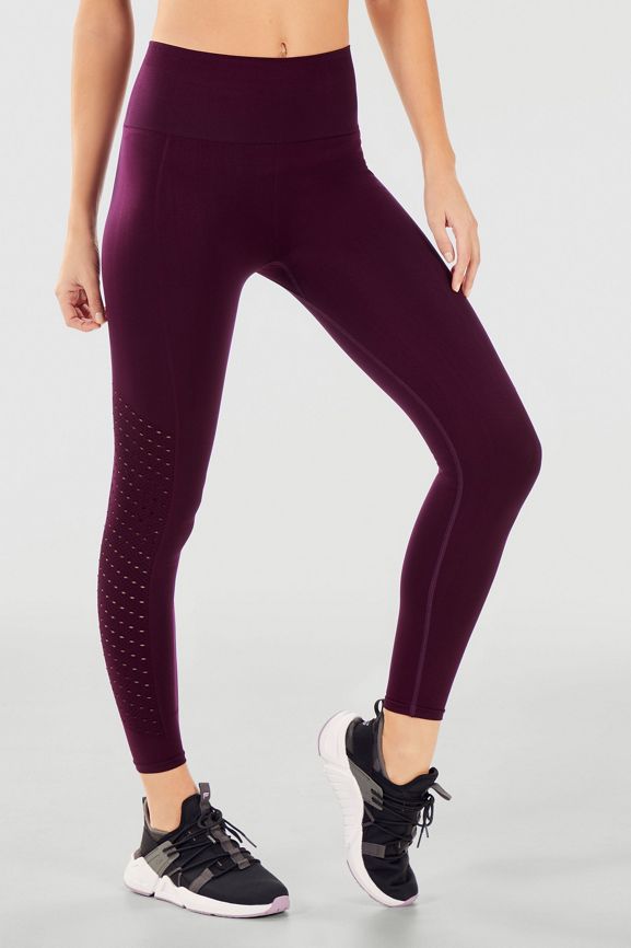 Fabletics Sync High-Waisted Perforated 7/8 leggings Dark Rouge