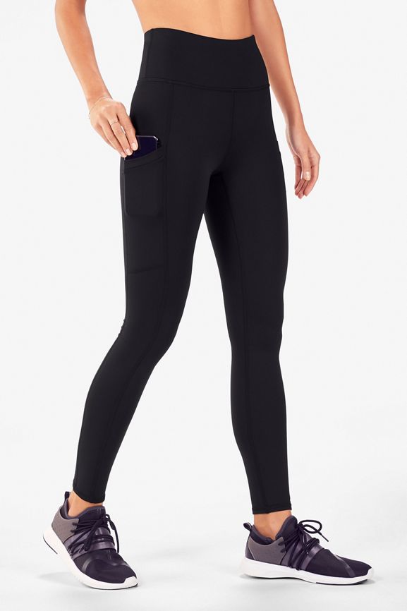 The 5 Best Leggings With Pockets You'll Want to Wear All Day