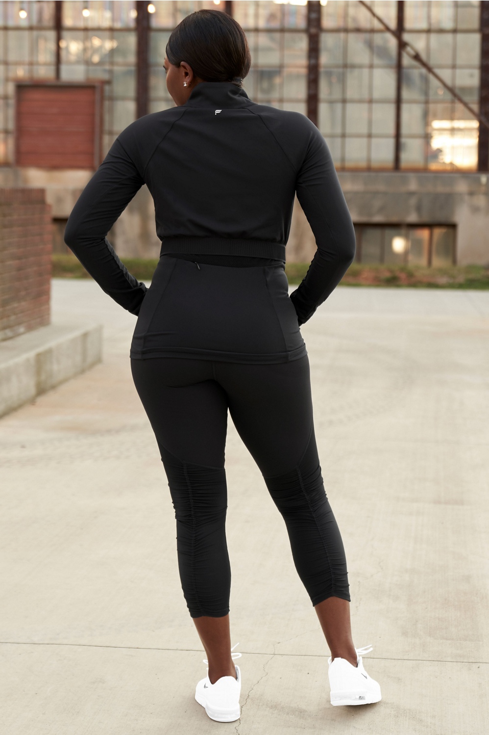 PureLuxe Mid-Rise Ruched 7/8 Legging - Fabletics