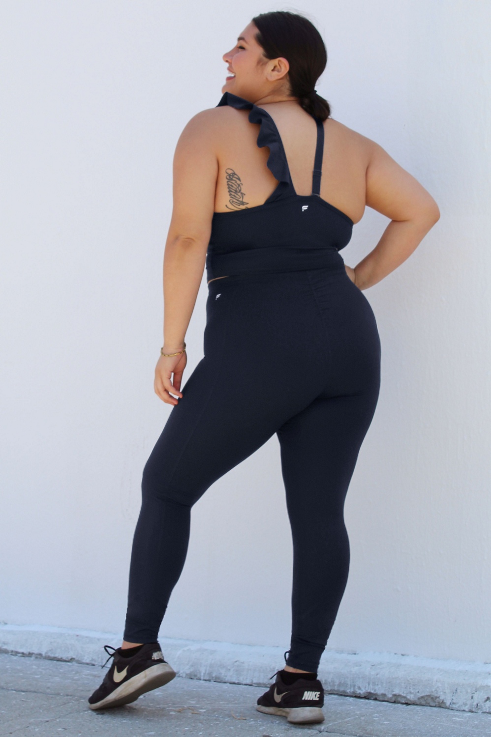 High-Waisted Ultra Luxe Ruffle Legging - Fabletics
