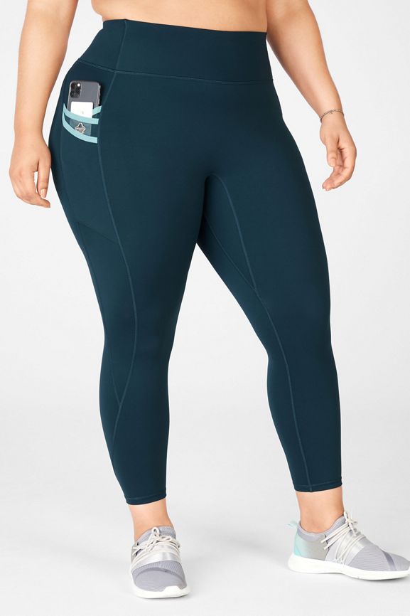Fabletics Women's Trinity Motion365® Mid-Rise 7/8 Legging, High  Compression, Breathable, Blue, XX-Small : : Clothing, Shoes &  Accessories