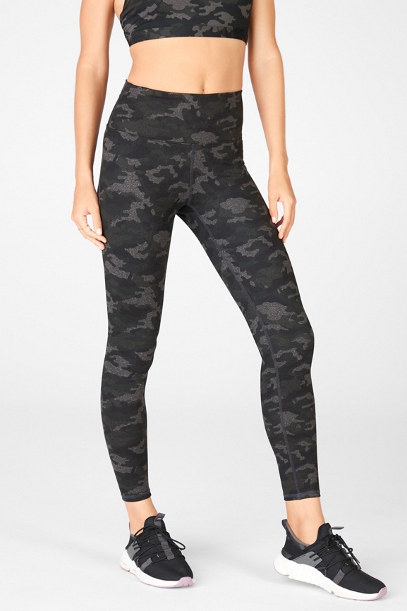 Fabletics Boost PowerHold High-Waisted 7/8 Leggings Small Charcoal Camo  Leaf