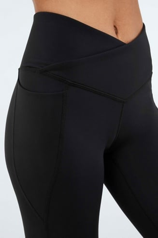 Fabletics Oasis High-Waisted Pocket 7/8 Legging Abyss LG2041751