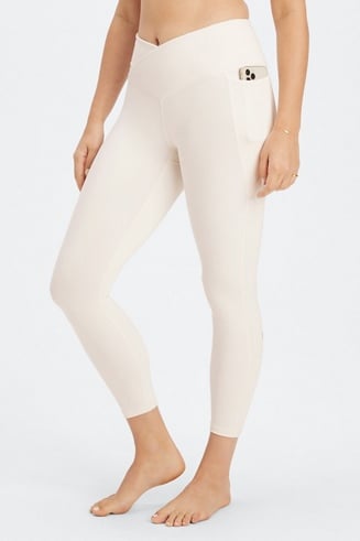 【送料&関税込】Off-White Elasticated Waist Leggings Oasis PureLuxe HW Crossover 7/8 Legging - Fabletics