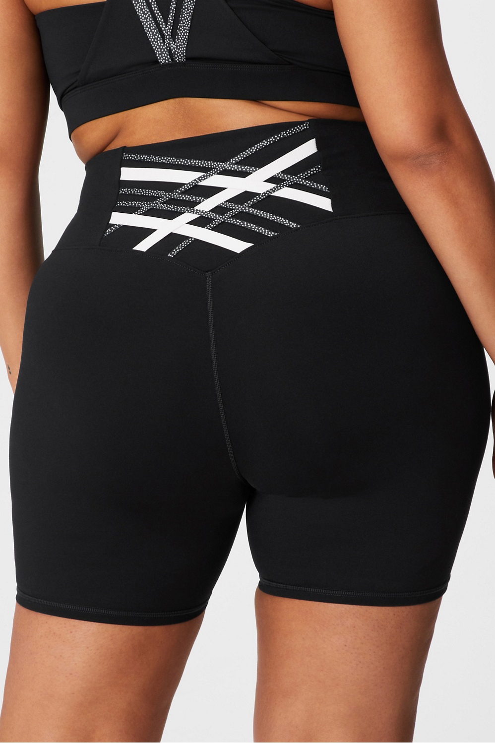 Boost PowerHold® High-Waisted 6'' Short