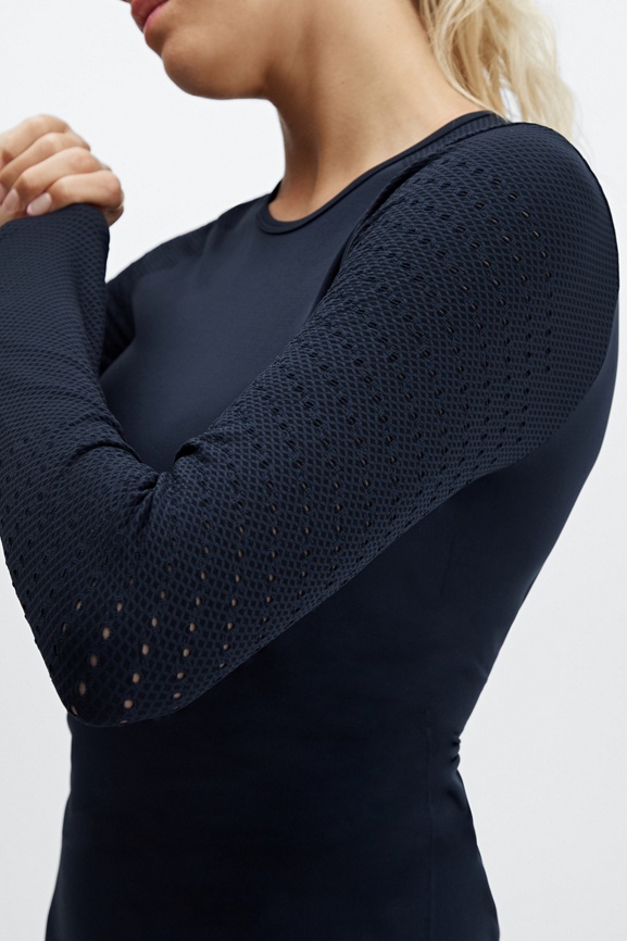 Fabletics Womens Top Gray L/10 Athletic Sync Long‎ Sleeve II MSRP $49.95