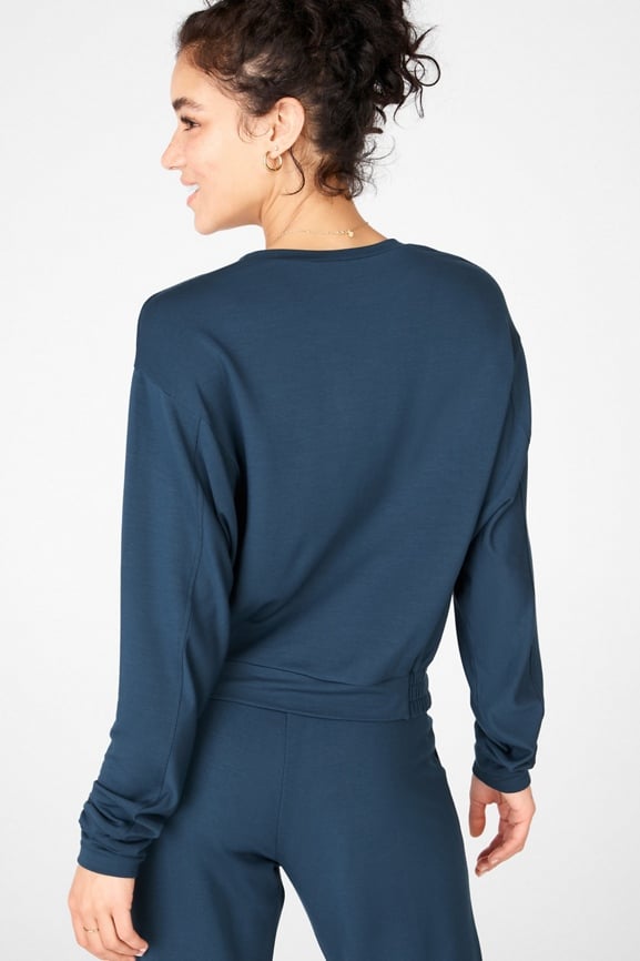 Julie Dolman Sleeve Sweatshirt - Fabletics Canada