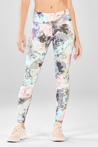 https://fabletics-us-cdn.justfab.com/media/images/products/PT1510329-2088/PT1510329-2088-2_327x491.jpg