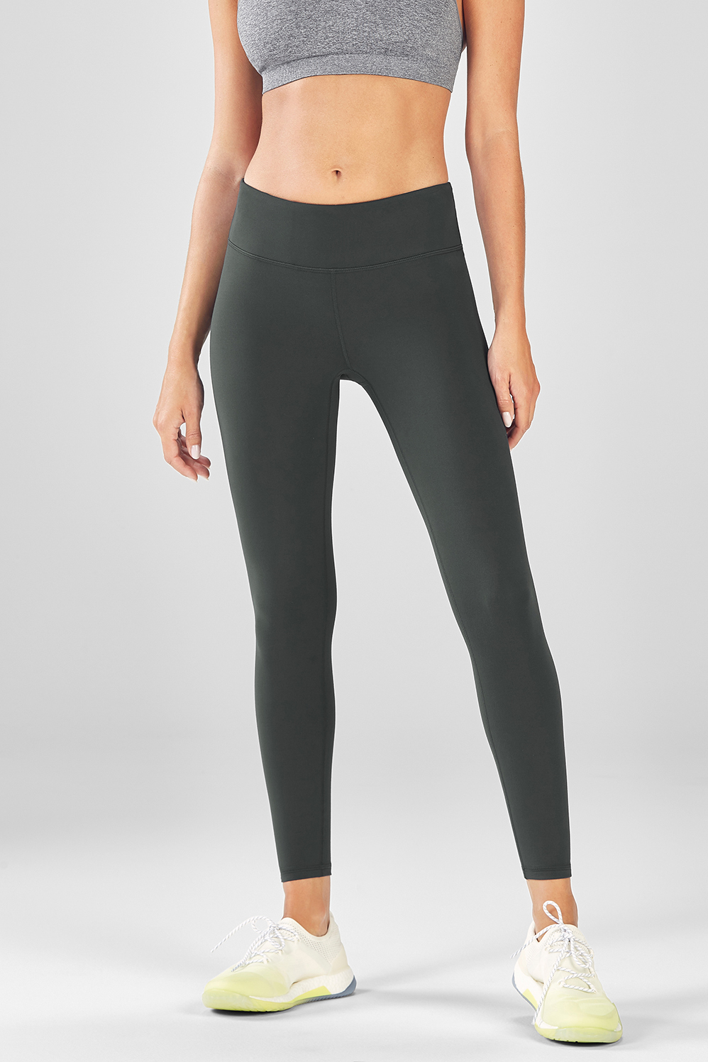 https://fabletics-us-cdn.justfab.com/media/images/products/PT1510471-3014/PT1510471-3014-2_998x1498.jpg