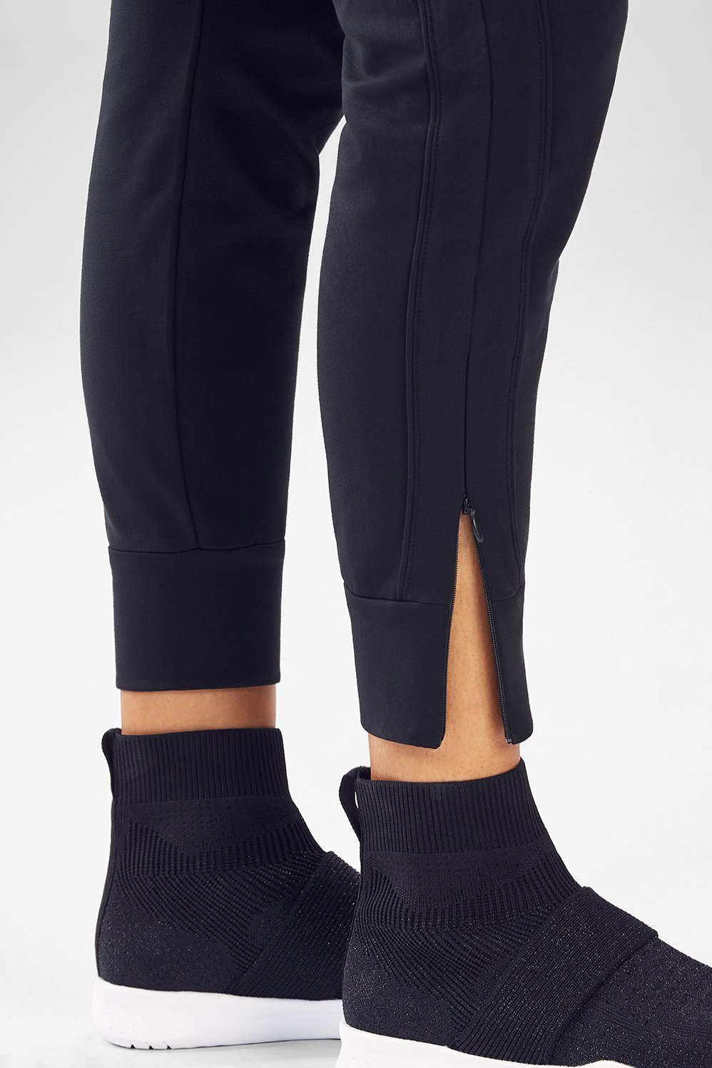 fabletics carrigan jogger