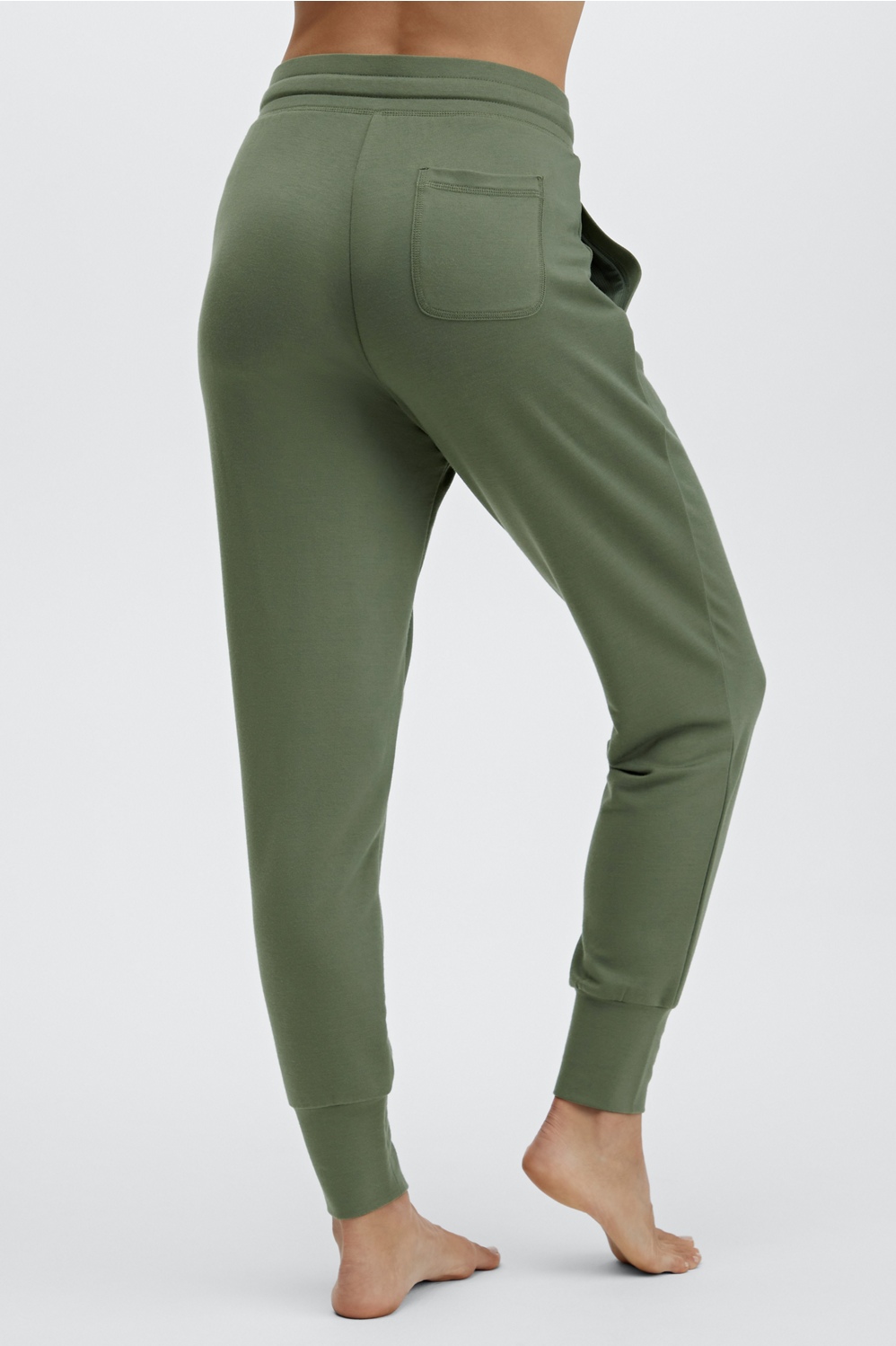 Kick Back Distressed Joggers in Olive – Willow Boutique