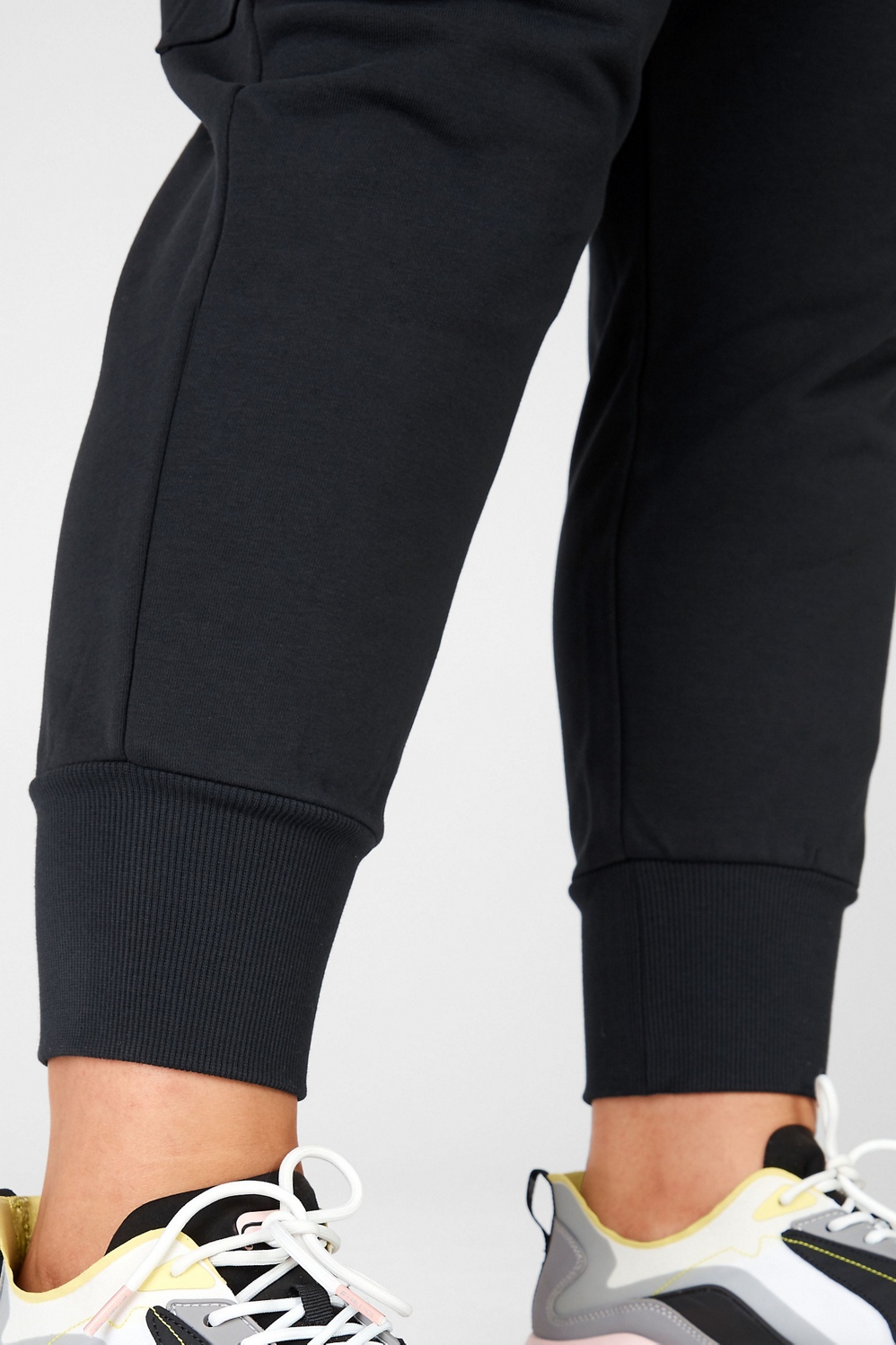 Fabletics kylie online cargo