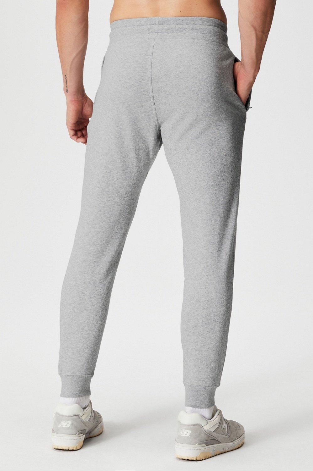 The Lightweight Go-To Jogger - Fabletics Canada