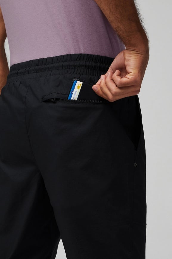 FABLETICS MEN on X: 🔧Don't get caught with your pants down at home or at  the gym. The No-Roll Waistband from Fabletics Men guarantees you won't have  any embarrassing moments. 🔧 /