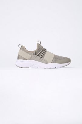 Zuma Studio Sneaker Fabletics