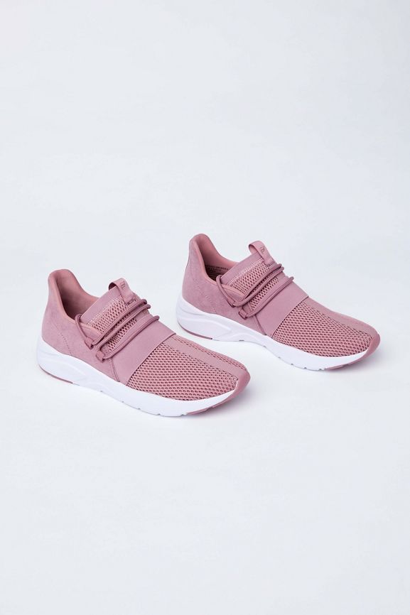 fabletics zuma sneaker