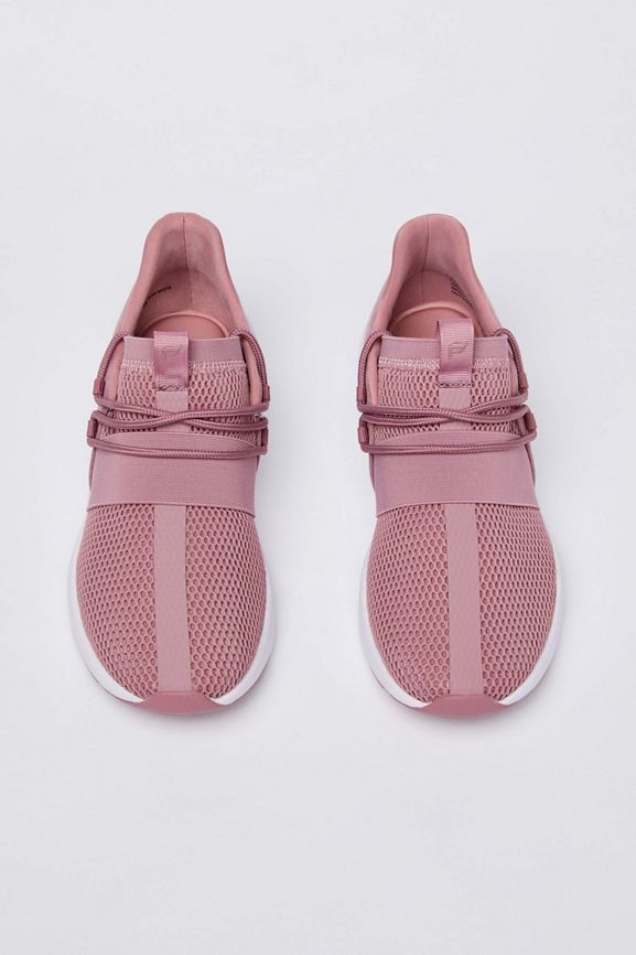 fabletics zuma sneaker
