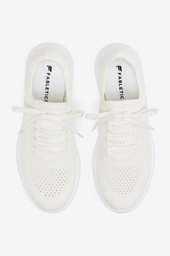 White 2025 everyday sneakers