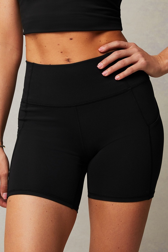 Oasis PureLuxe High-Waisted 6'' Short Fabletics