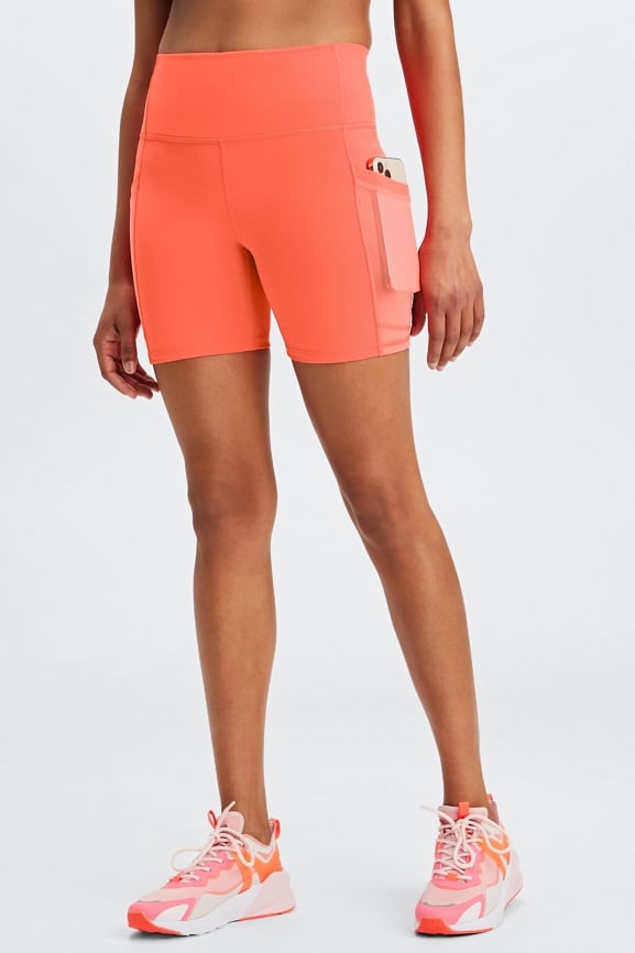 Fabletics shorts 2024 with pockets