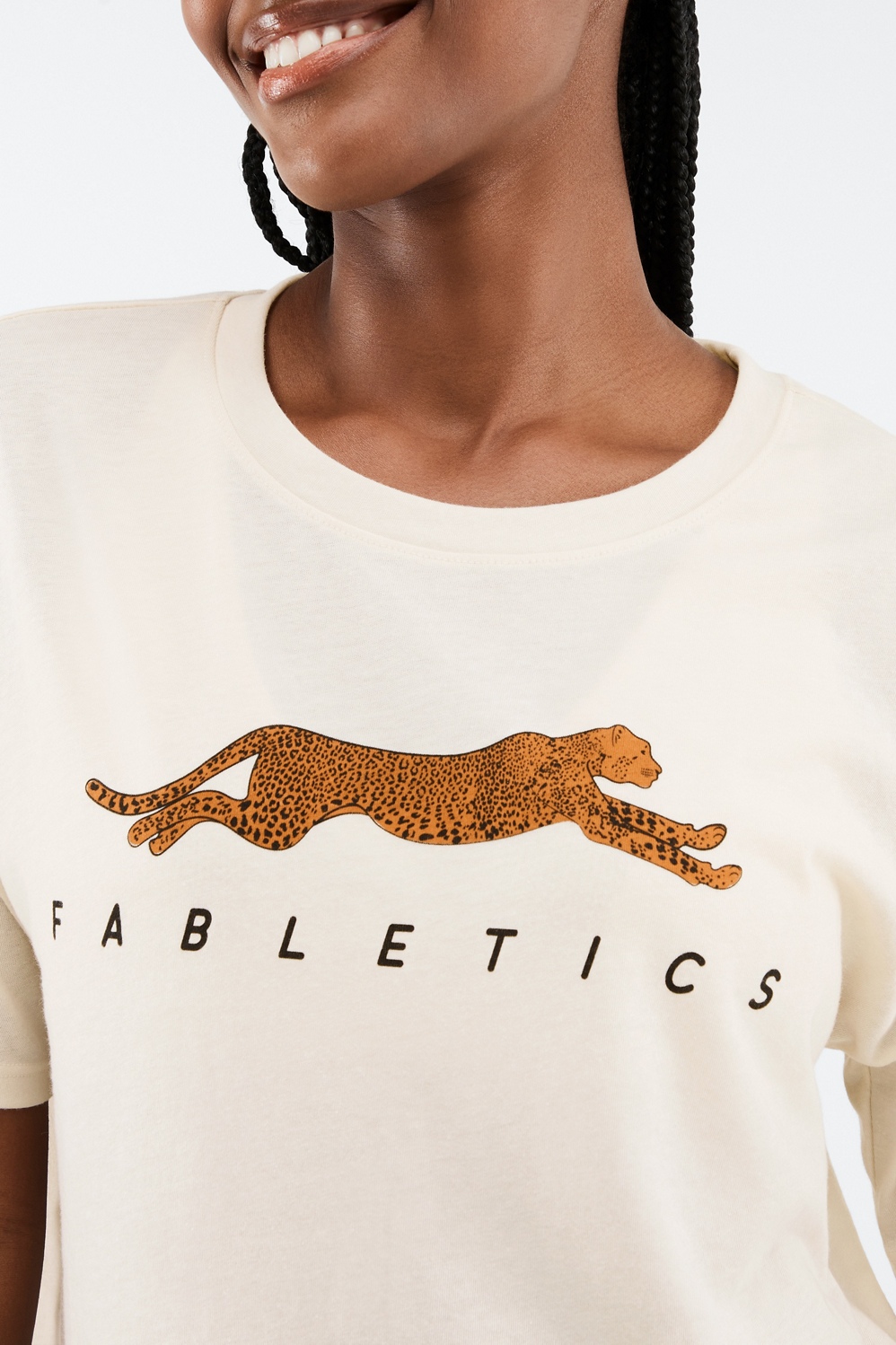 Leopard Graphic Short-Sleeve Tee - Fabletics