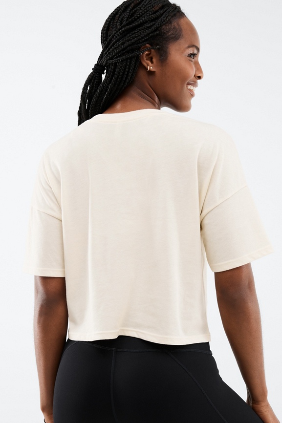 Leopard Graphic Short-Sleeve Tee - Fabletics