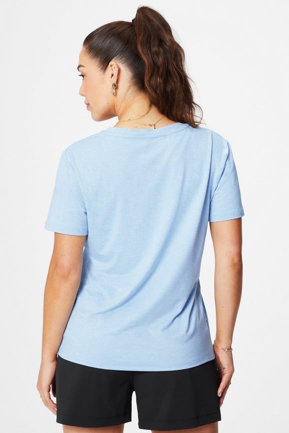 Dry-Flex V-Neck Short-Sleeve Tee - Fabletics