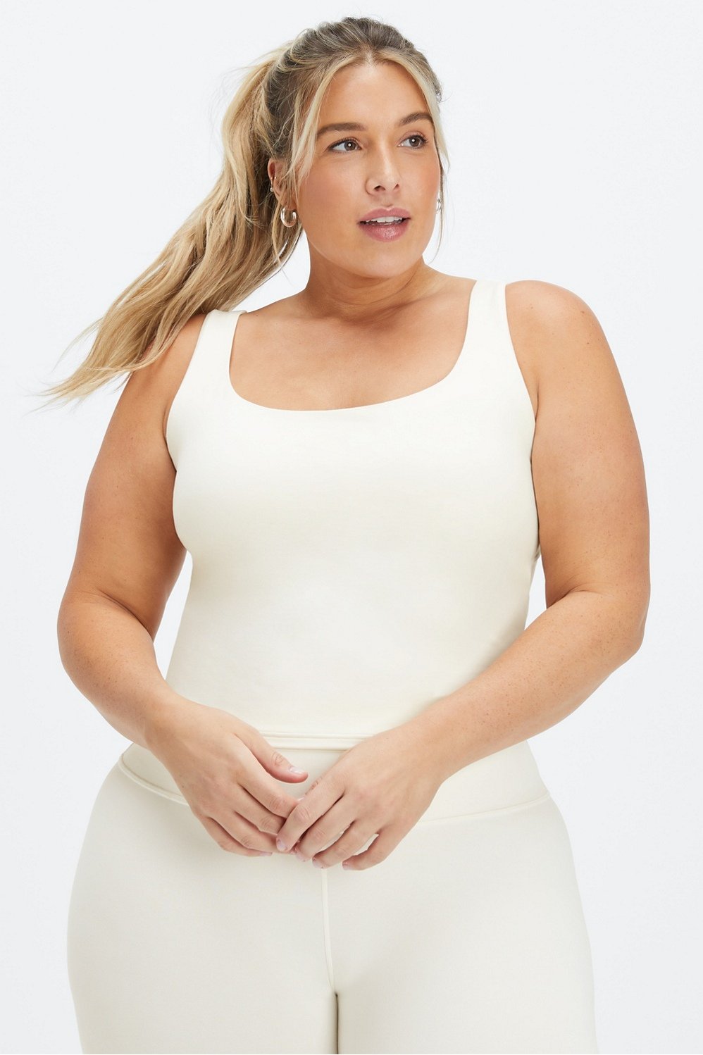 Oasis Twist Built-In Bra Tank - Fabletics